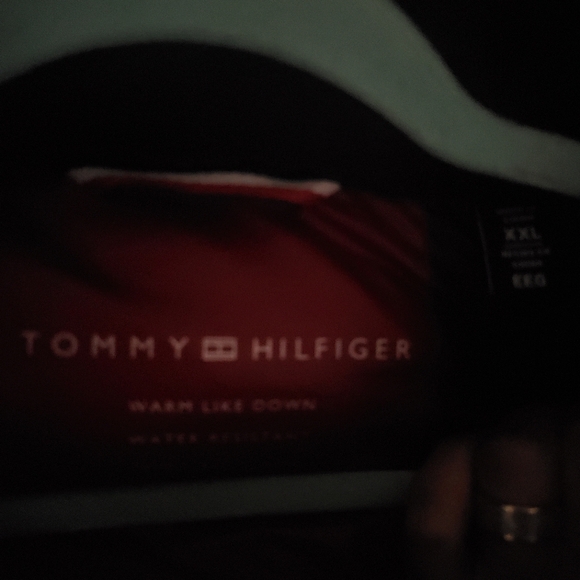 Tommy hilfigure puffer jacket - Picture 6 of 6